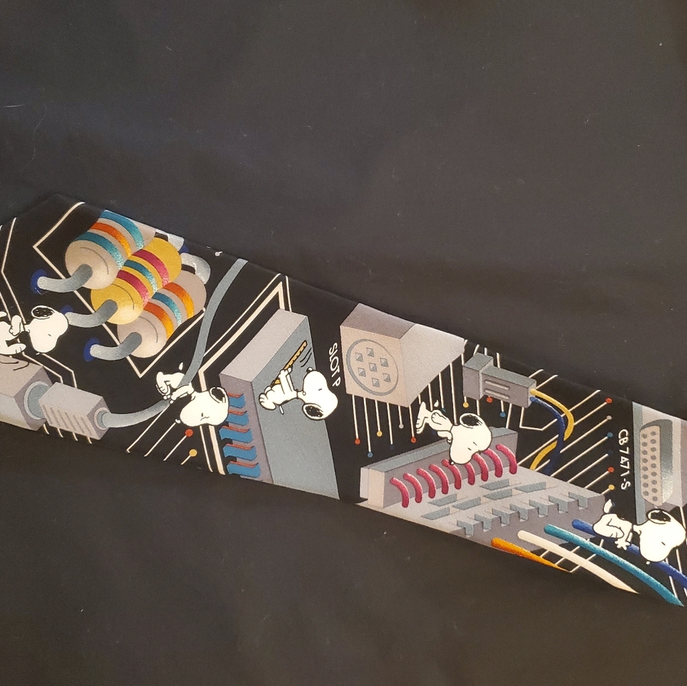 Vintage Peanuts Tie